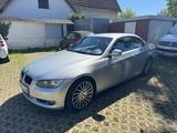 BMW 320i Cabrio - - BMW 320 aus 2010: 320i