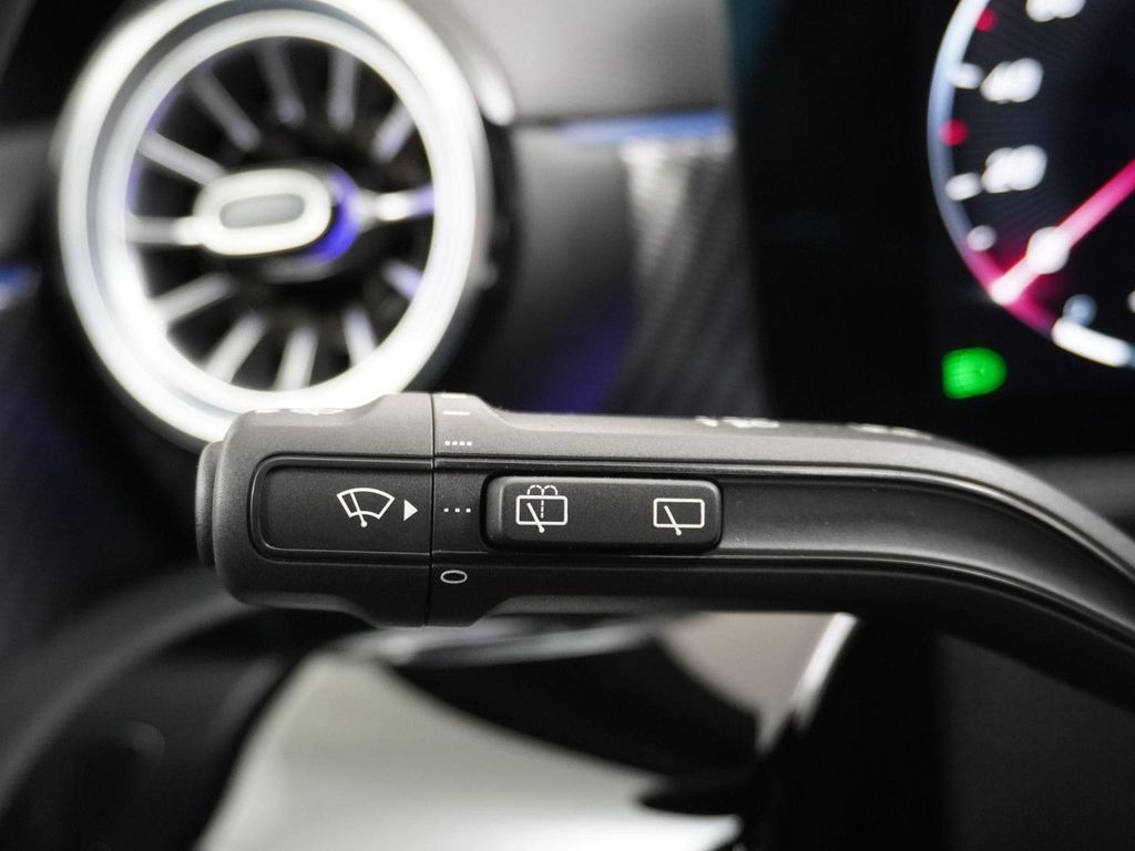 Mercedes-Benz A 180 Star Edition Luxury Line | Tempomat | Acht