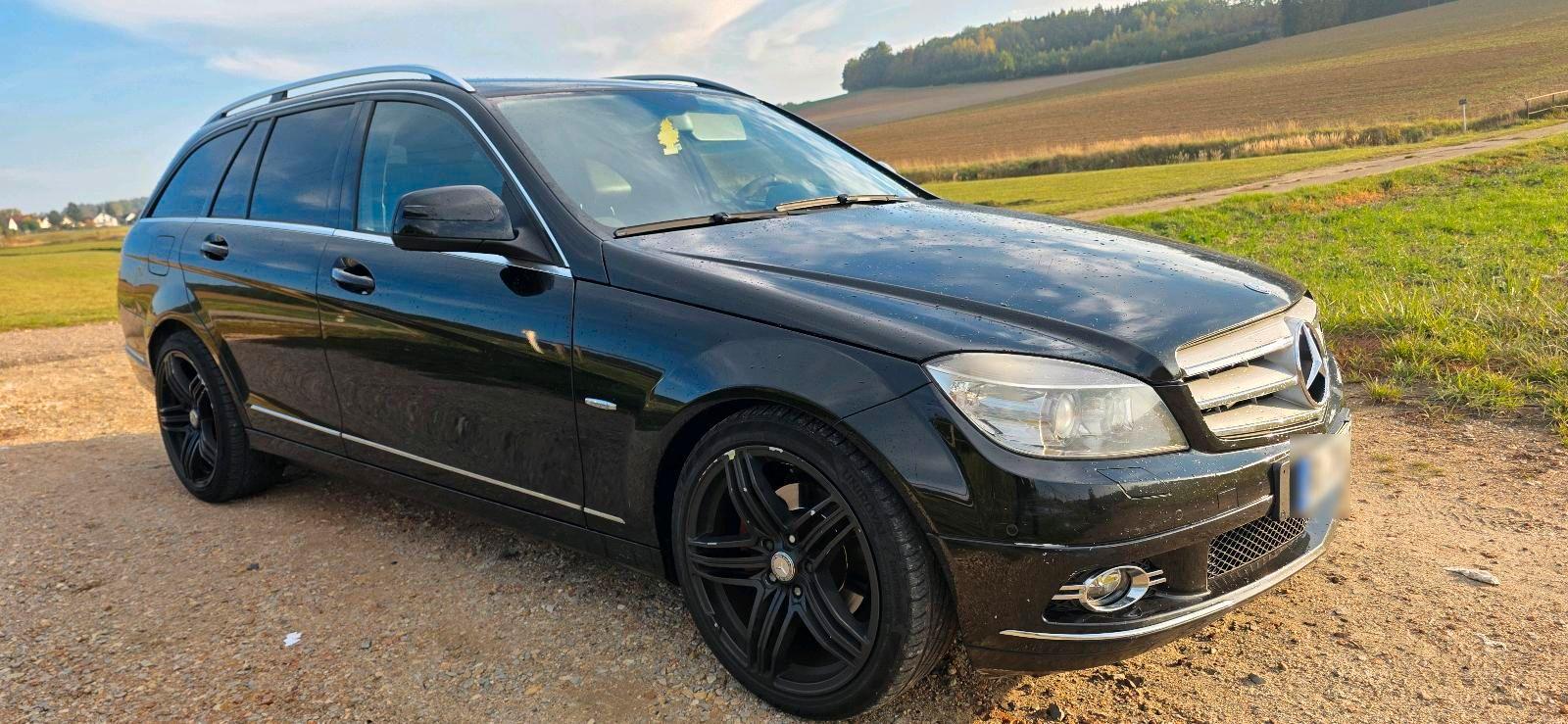 Mercedes-Benz C220 2008 — вигляд ззаду