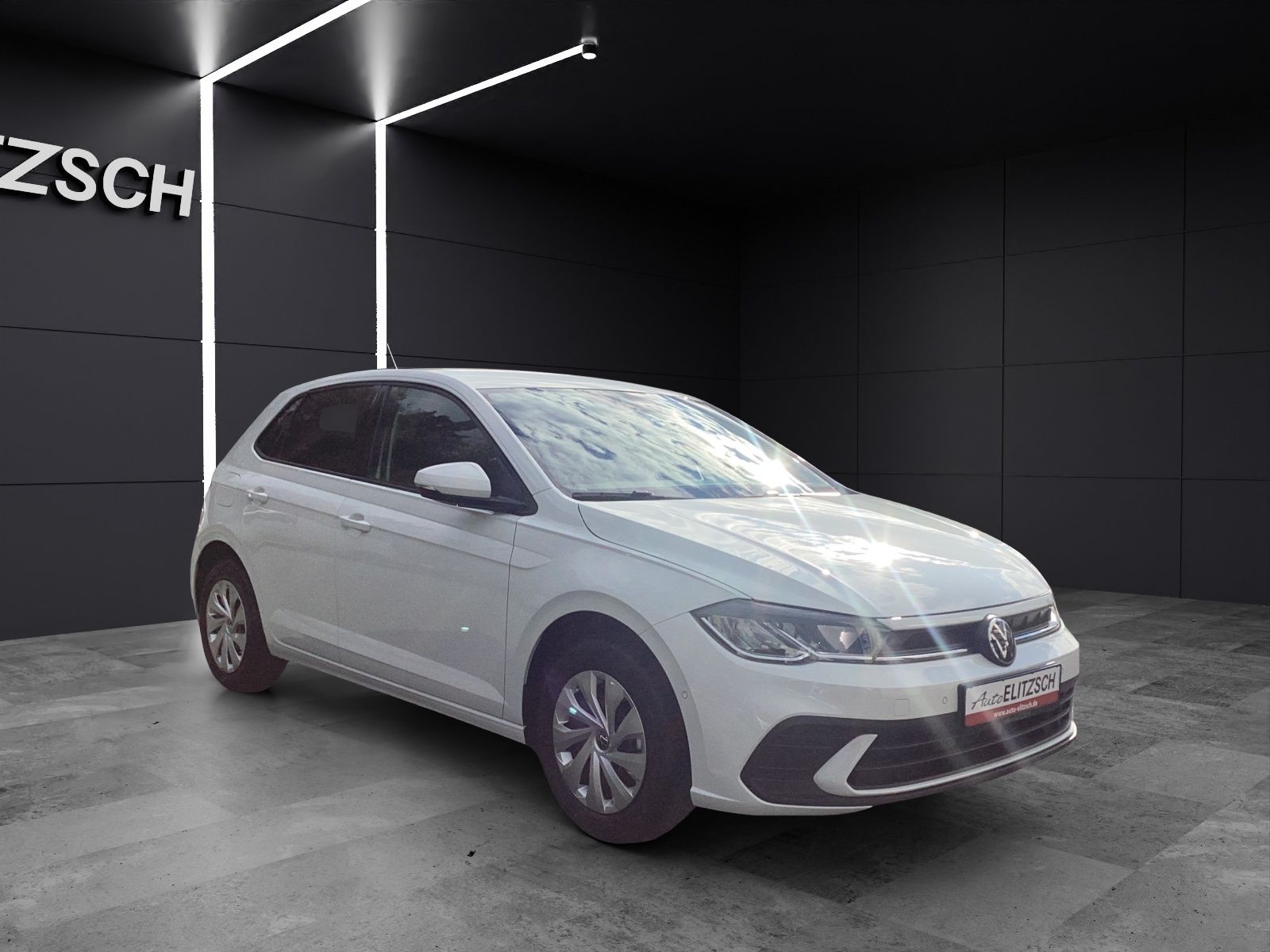 Fahrzeugabbildung Volkswagen Polo Life TSI DSG LED ACC SH RearView Climatroni