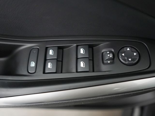 Grandland ELEGANCE PHEV AT+NAVI+RÜCKFAHRKAMERA+S