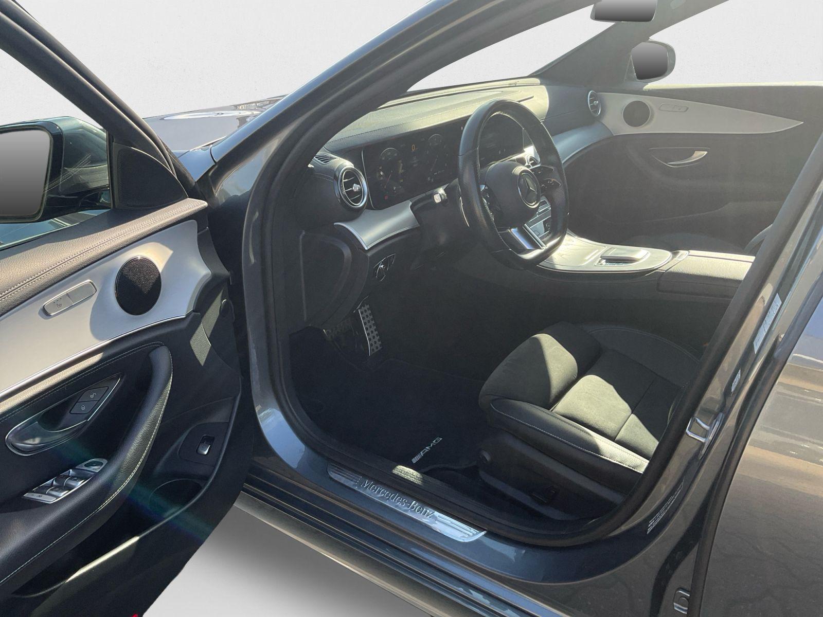 Mercedes-Benz E 300 T-Modell AMG Line MBUX CARPLAY AHK 360°