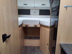 Sunlight T 67 Adventure Edition, Einzelbetten und Hubbett