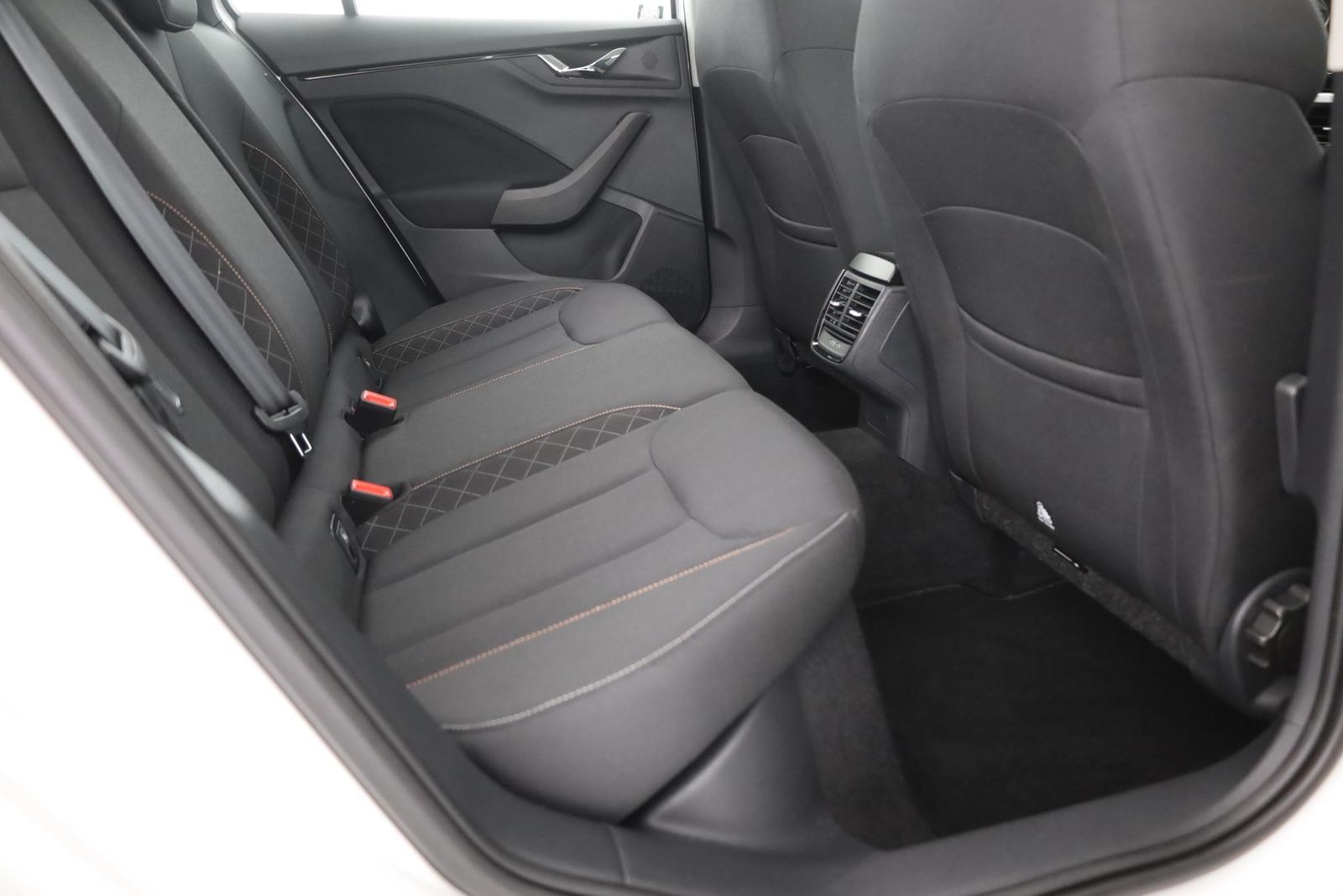 Skoda Scala 1.0 TSI DSG LED Kamera Sitzheizung DAB