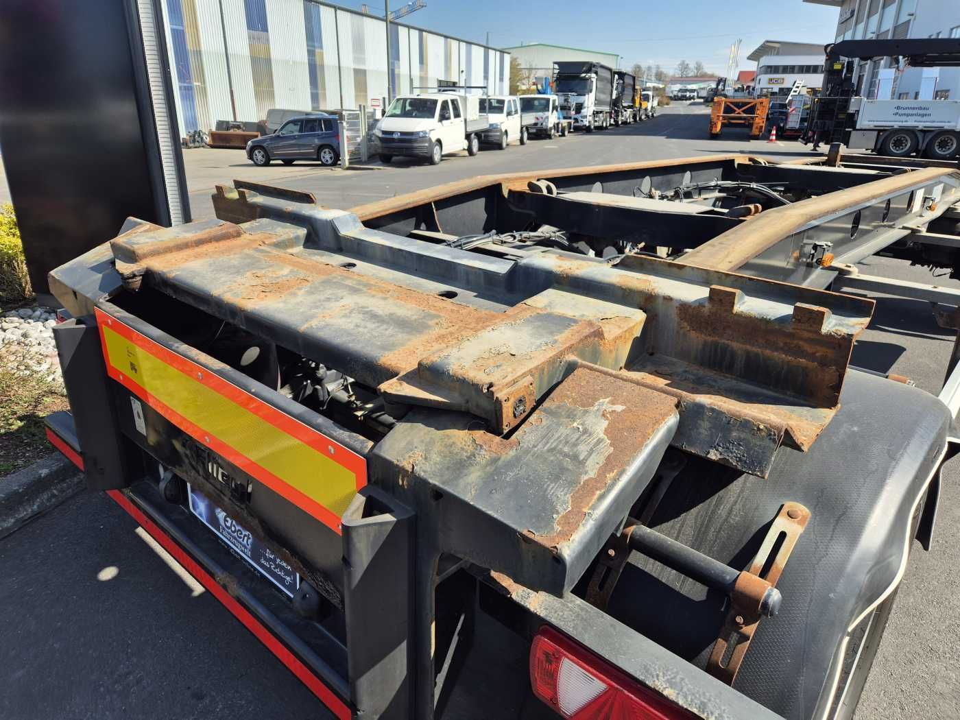 Fahrzeugabbildung Fliegl ZPS180 Abroll-Container-Anhänger