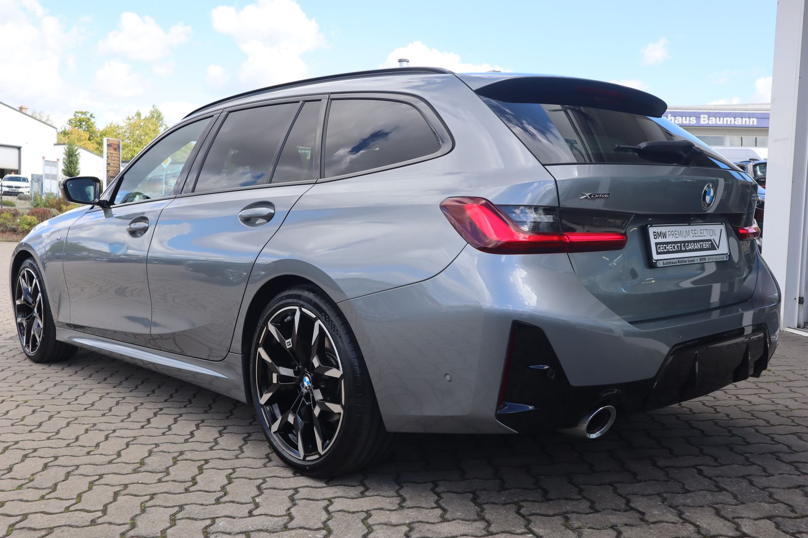 BMW 320d xDrive Touring M Sport HiFi ACC Shz 360° foto 3