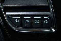 Fahrzeugabbildung Ford Tourneo Custom Active L1 8-Sitzer + ACC