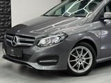 Mercedes-Benz B 200 AUTOMATIK*KAMERA*2.HAND*MB SCHECKHEFT*LED - Mercedes-Benz B 200: Automatik