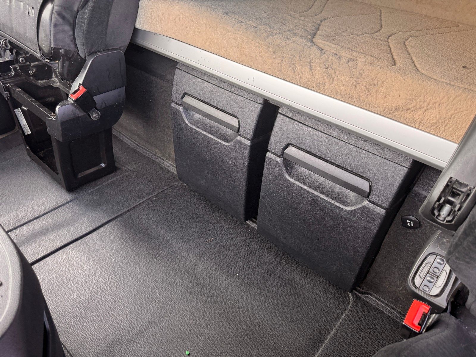 Fahrzeugabbildung Mercedes-Benz Actros 2545LnR 6x2 Retarder BigSpace PPC