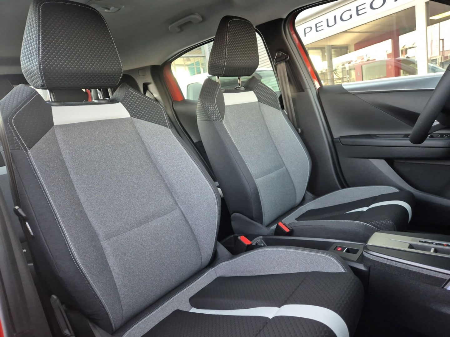 Fahrzeugabbildung Opel Frontera 81kW Mild-Hybrid EU6e Edition 1.2 74 kW