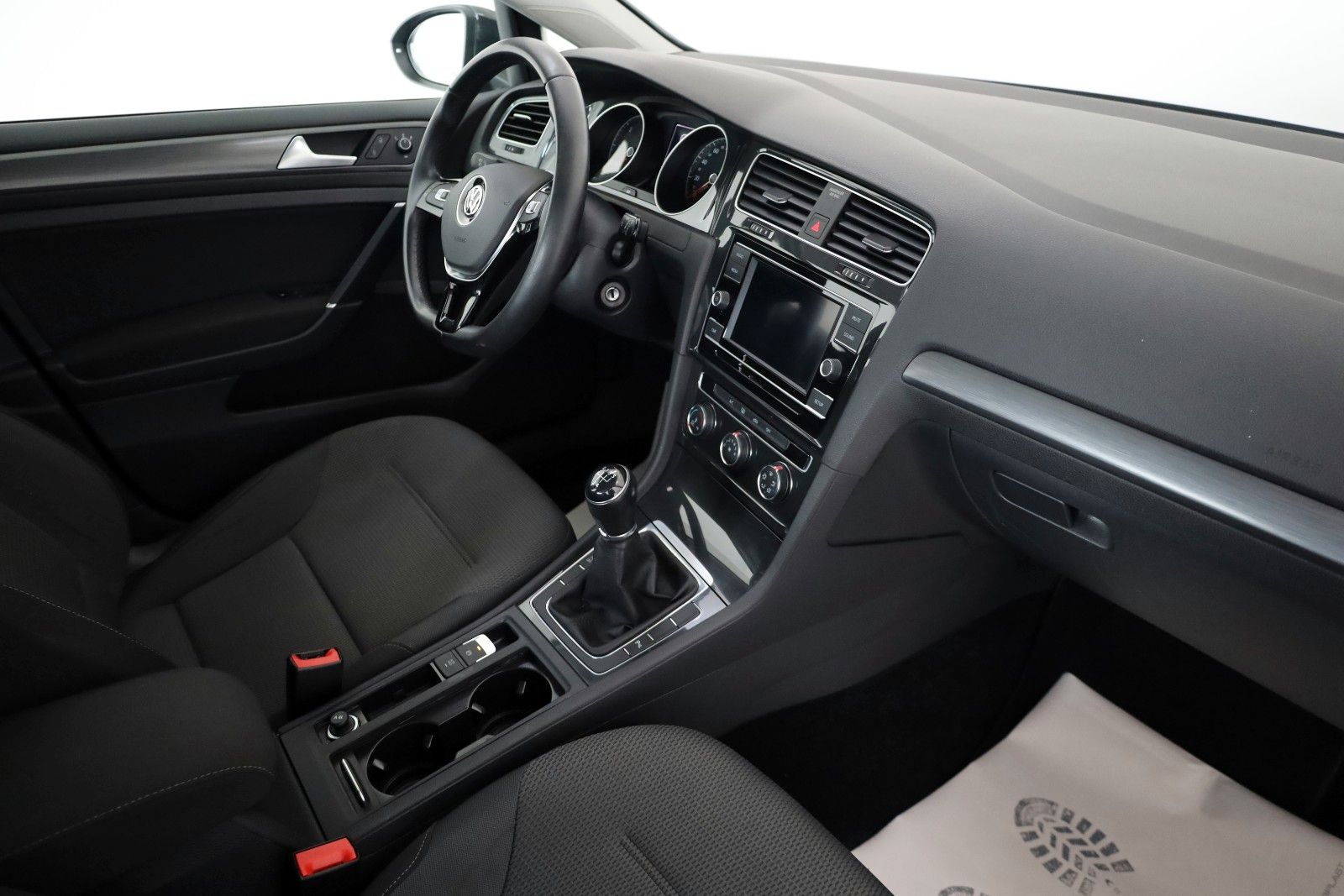 Fahrzeugabbildung Volkswagen Golf VII Lim. Comfortline BMT,PDC v.h.,SR+WR