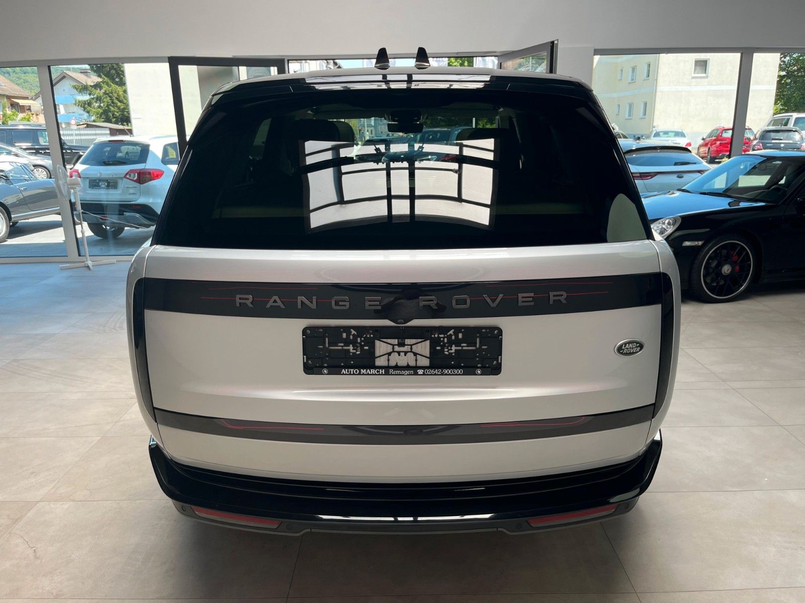 Fahrzeugabbildung Land Rover Range Rover Autobiography P510e*Garantie 05/2028