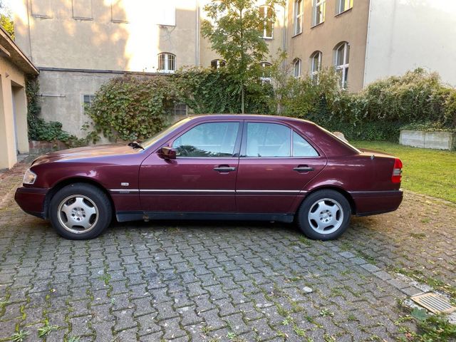 Mercedes-Benz Mercedes C-180 w202 AHK Limousine (Tausch:...