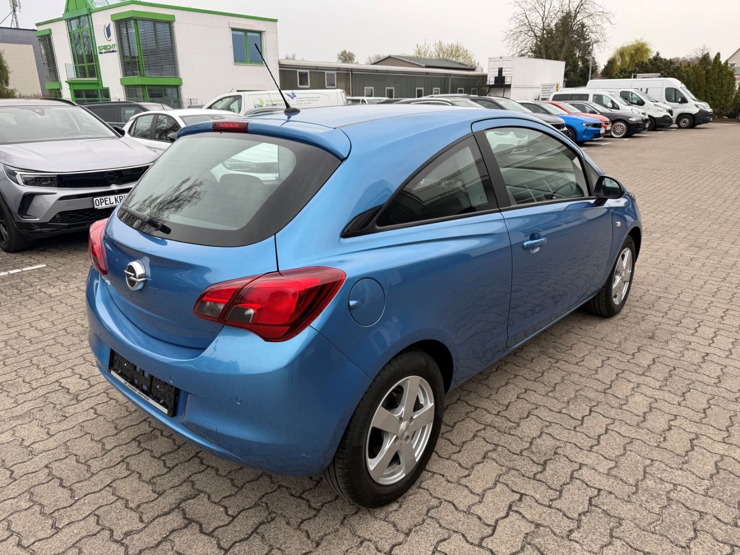 Fahrzeugabbildung Opel Corsa E Edition SHZ+LHZ+PDC