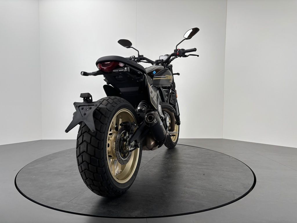 Fahrzeugabbildung Ducati SCRAMBLER FULL THROTTLE *NEUWERTIG *1. HAND