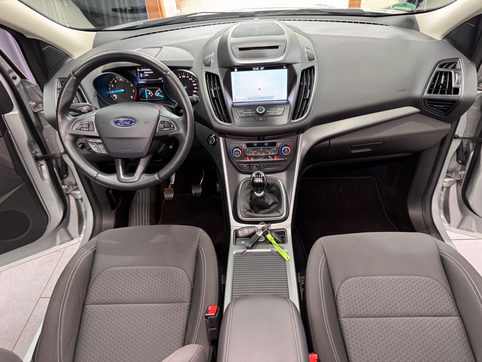 Fahrzeugabbildung Ford Kuga Cool & Connect|NAVI|1.HAND|