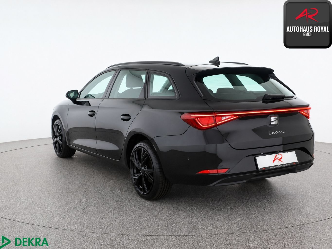 Seat Leon ST 2.0 TDI STYLE KEYLESS,ACC,KAMERA,18ZOLL imagem 3