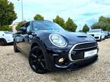 MINI Clubman Cooper S All4 / Pano / Kamera - MINI Behindertengerecht