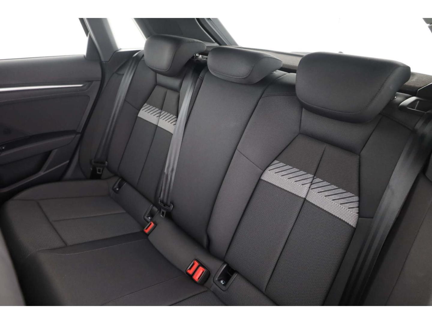 Audi A3 Sportback TFSI S-Tronic NAV/RFK/Sportsitze, миниатюра 11
