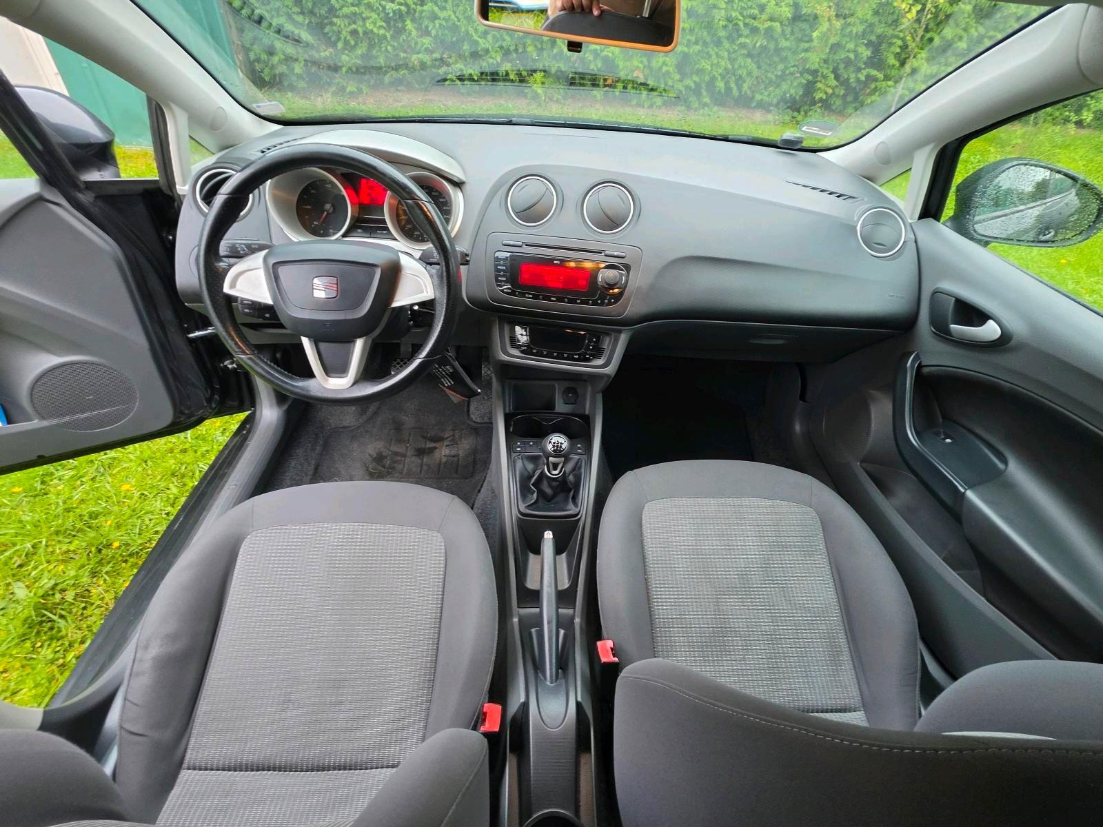 Seat Ibiza 2011 — photo 6