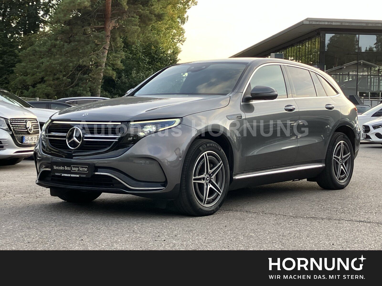 Mercedes-Benz EQC 400 4x4 AMG DISTR MEMORY SHD 360° LED SOUND
