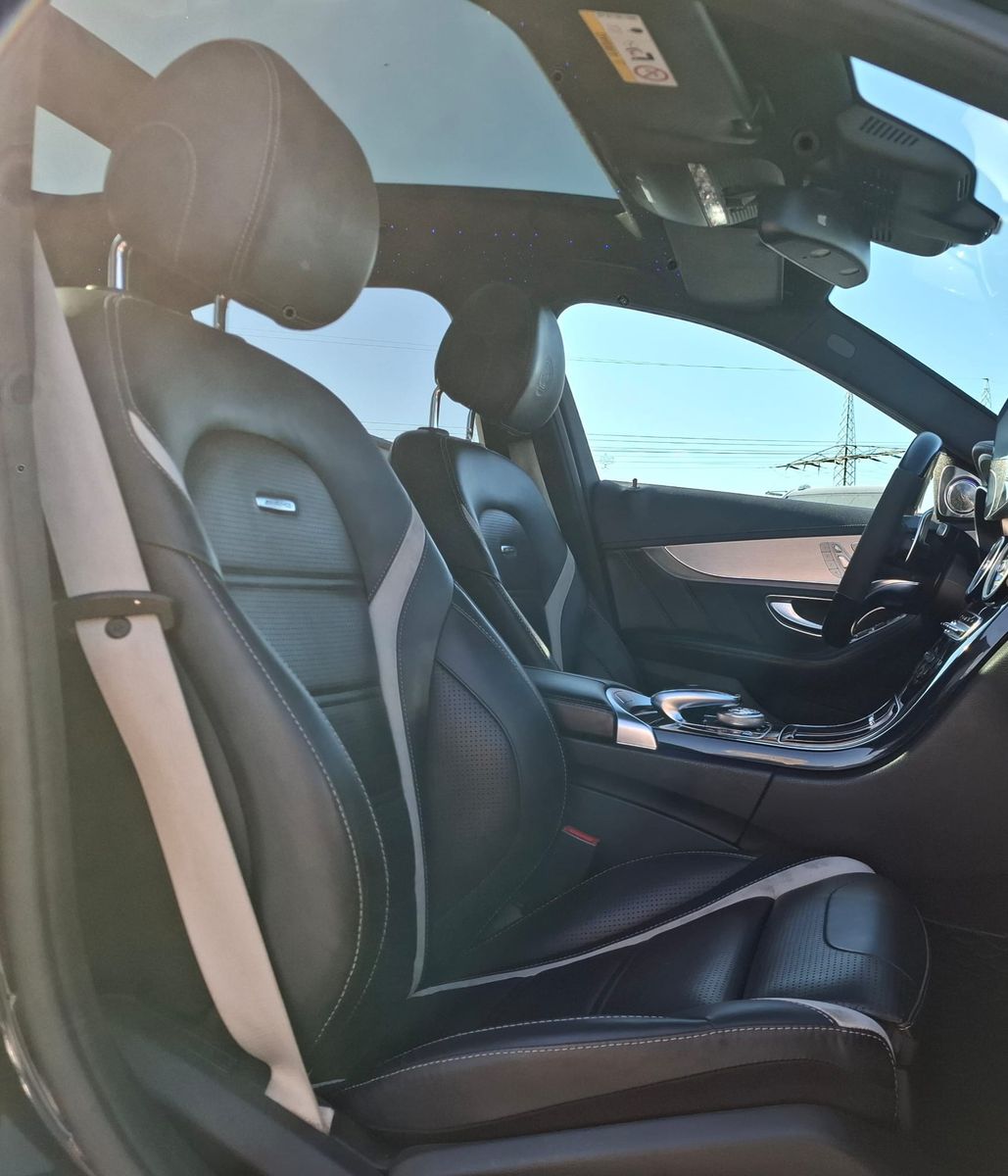 Fahrzeugabbildung Mercedes-Benz c63s AMG PANO*LEDER*BURMESTER*MULTIBEAM*DISTR.