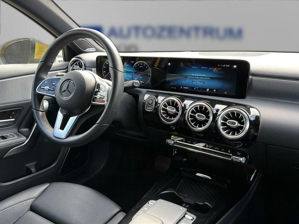 Mercedes-Benz A 250 e Progressive 360 KAM SHZ HUD LED