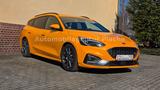 Ford Focus Turnier ST *Recaro/Scheckheft/LED/AHK/WP* - Ford Focus: Orange, ST