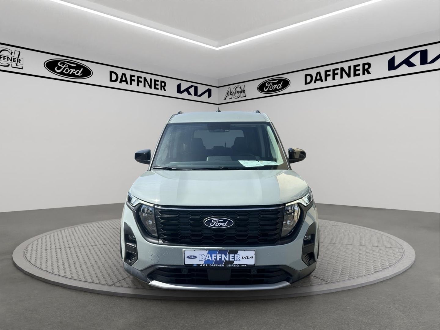 Fahrzeugabbildung Ford Tourneo Courier Active 1.0 EcoBoost WINTERPAKET