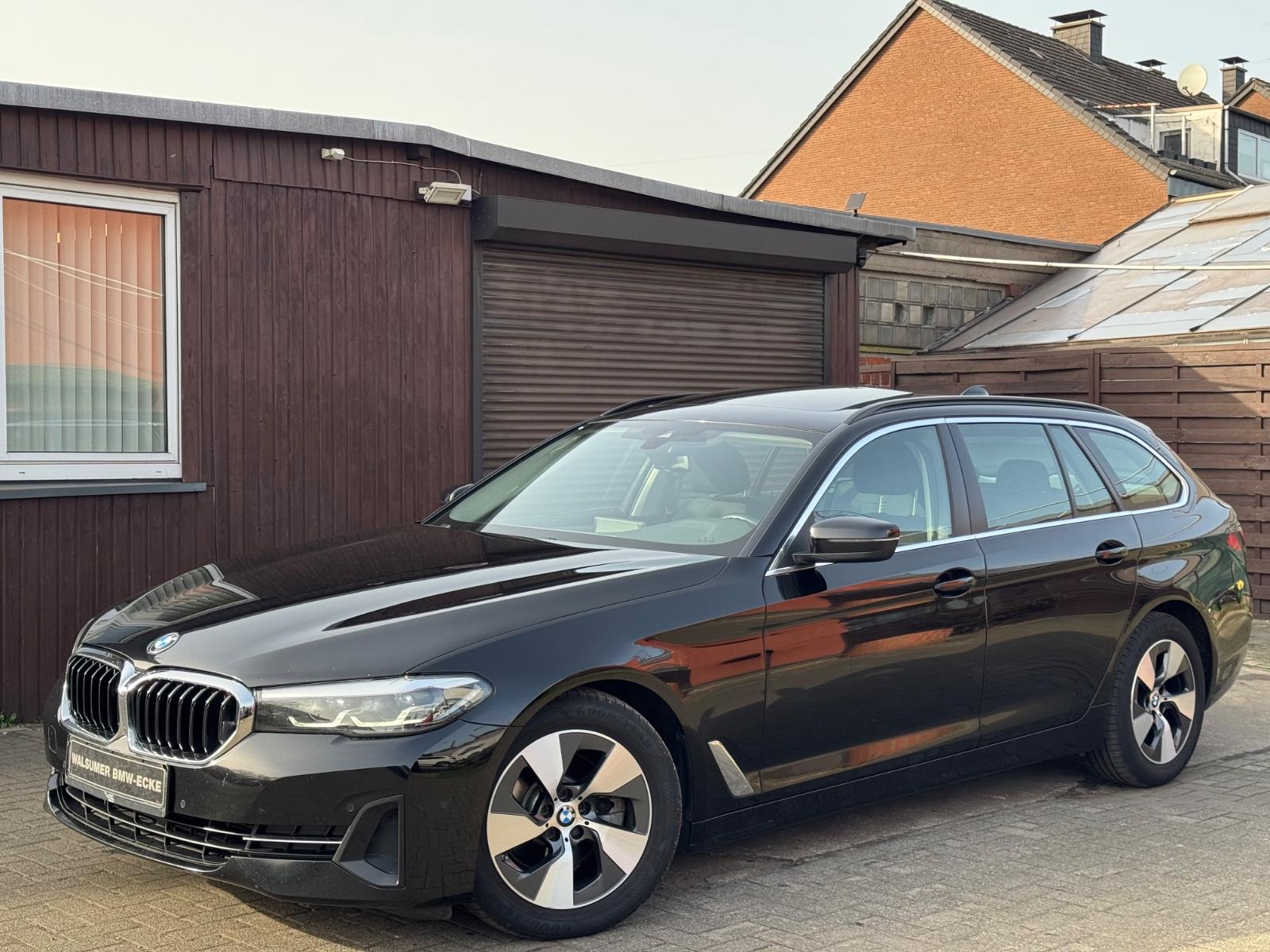 BMW 520d touring Aut. NAV RKAM PANO **NEW MODEL**