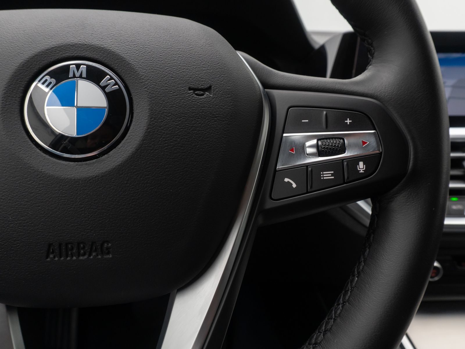 Fahrzeugabbildung BMW 320d HUD 360°DAB Leder Sport HiFi GeschwindigReg