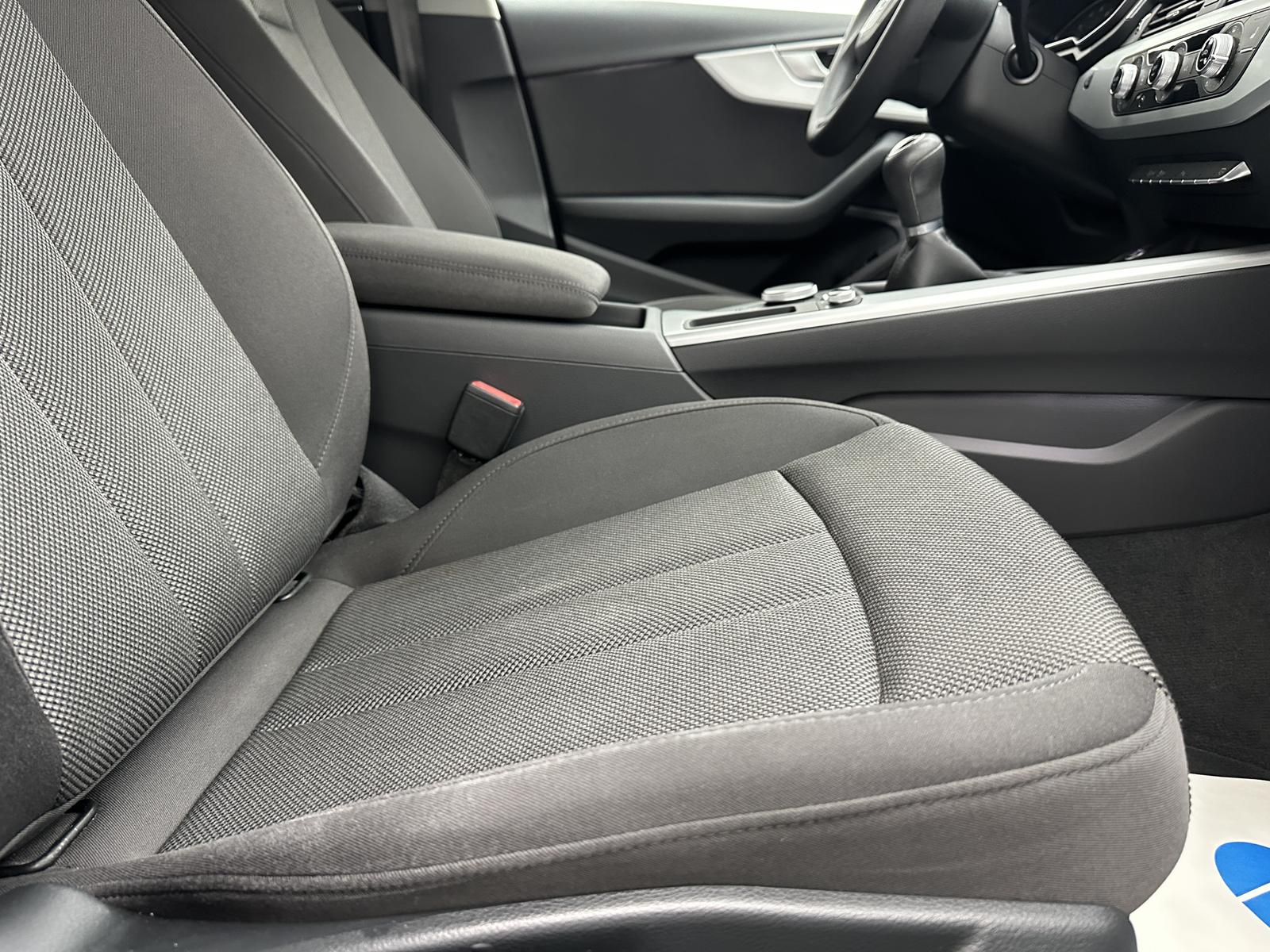 Audi A4 basis "NAVI-SITZH-PDC-MULTI-TEMPO-ALU"