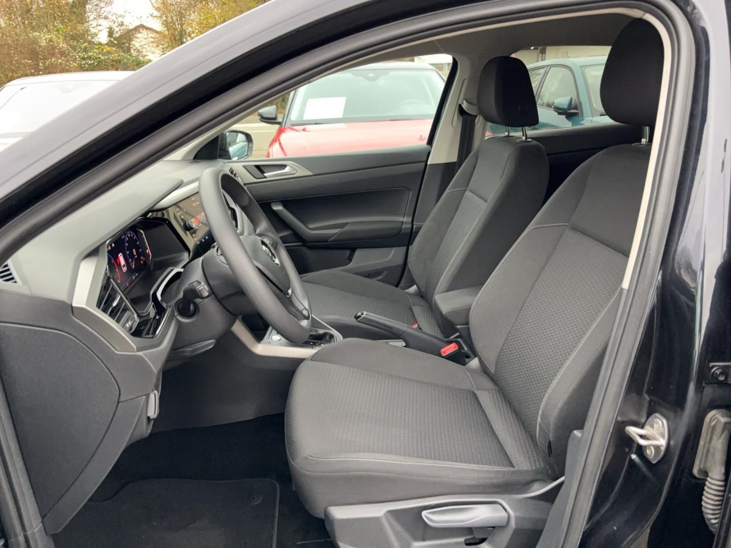 Fahrzeugabbildung Volkswagen Polo Comfortline Comfortline,DSG,,GJR,Klima,Navi