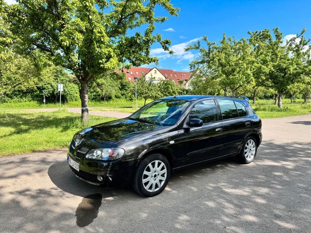 Nissan Almera Acenta