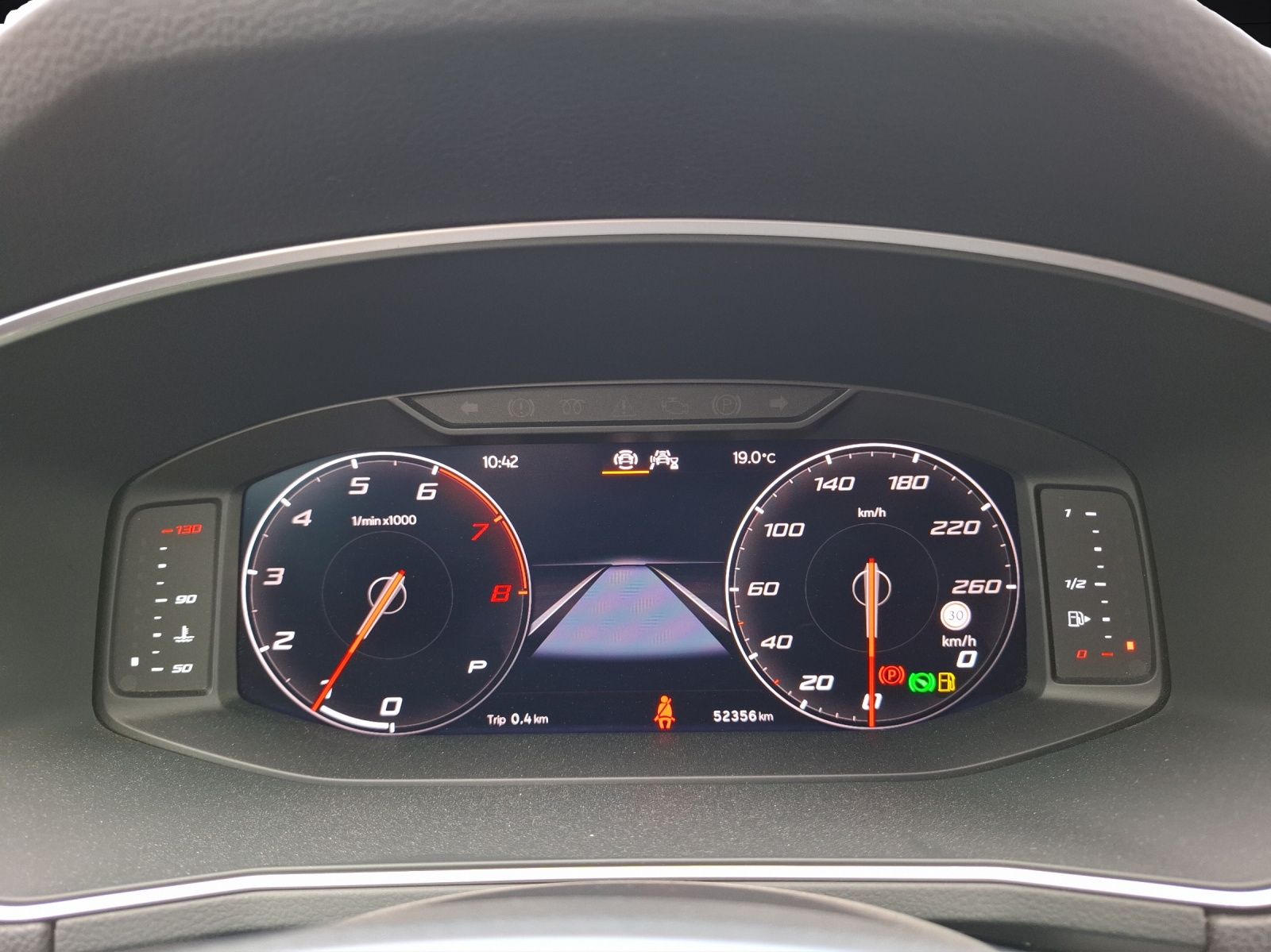 Fahrzeugabbildung SEAT Tarraco TSI FR DSG 4Drive LED AHK Navi Pano AID