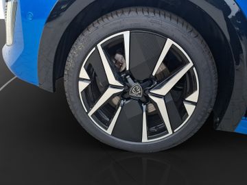 Peugeot 208 GT 1.2 PureTech 100 360+Kam.+LED+Navi+SHZ