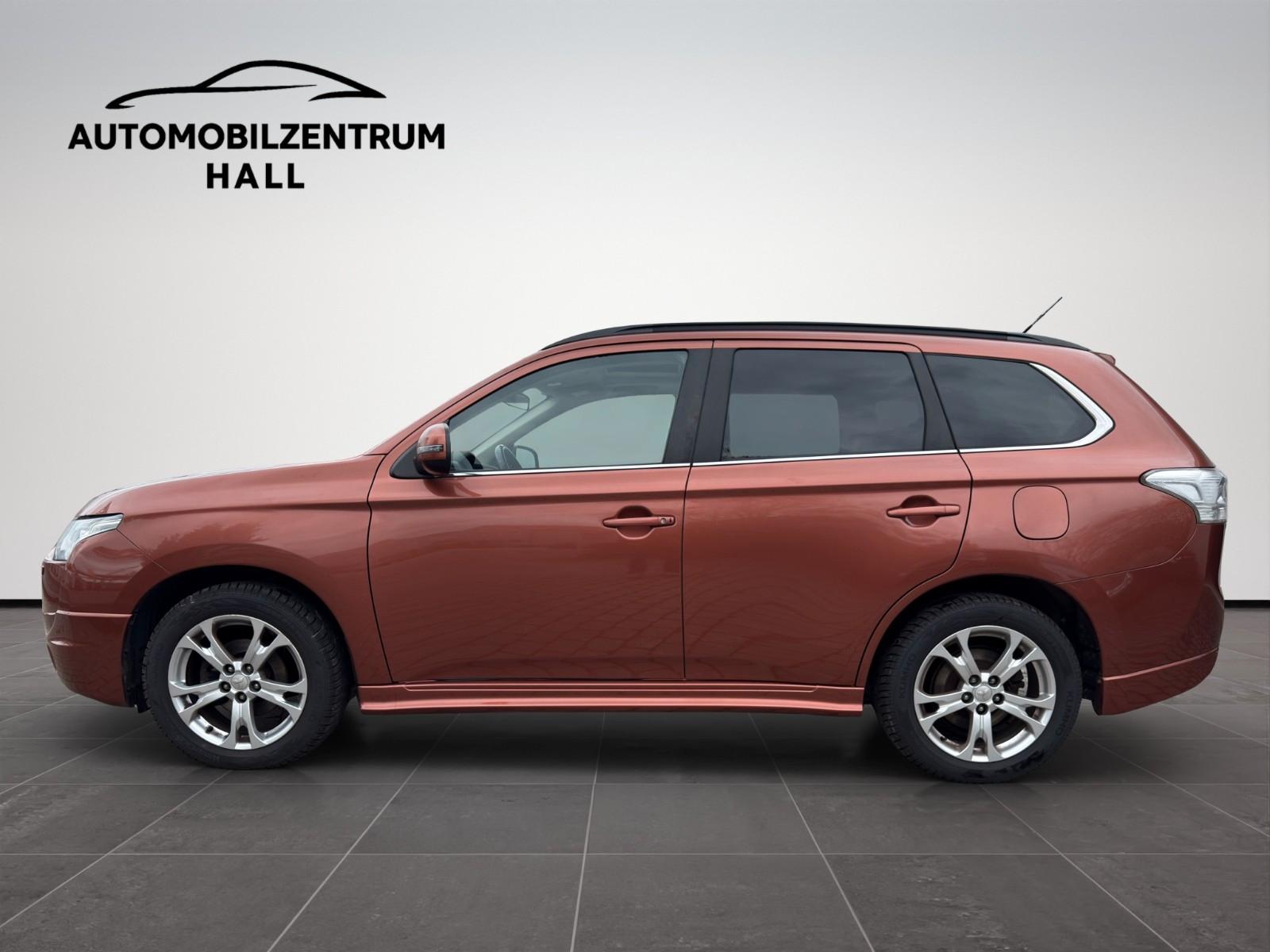 Mitsubishi Outlander 2.2 DI-D 150 ch • BVA • 4WD • 7 places • Cuir • Caméra