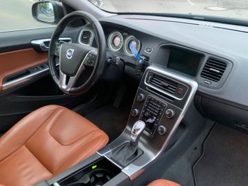 Volvo V60 - 10