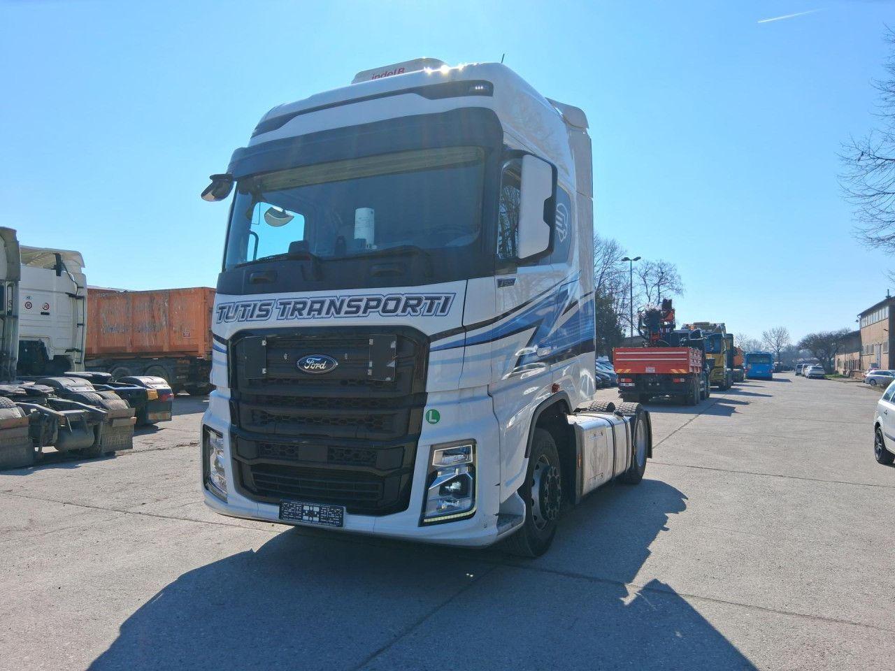 Ford F-MAX 1850 T / ključ br. 1 Euro6 Navi