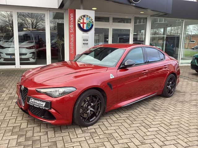 Alfa Romeo Giulia 2.9 V6 Bi-Turbo AT8 Quadrifoglio