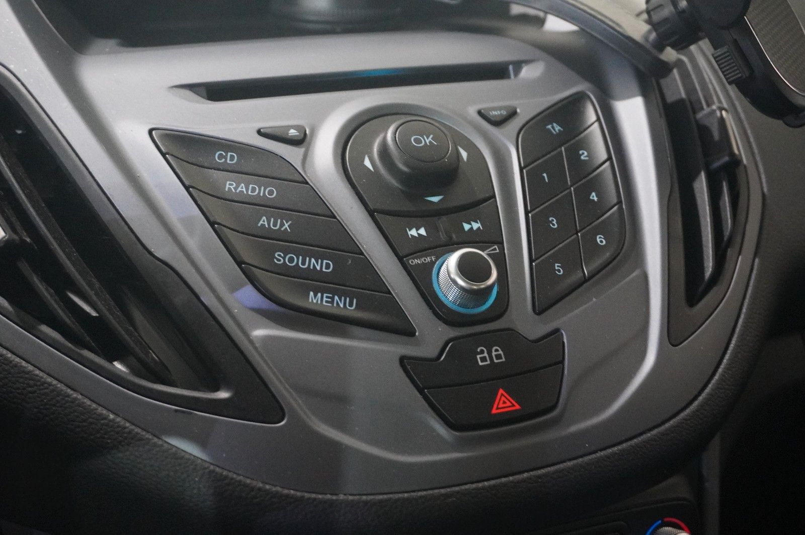 Fahrzeugabbildung Ford B-Max 1.0 TREND KLIMA/SHZ/PDC/NEBEL/WINTER/USB