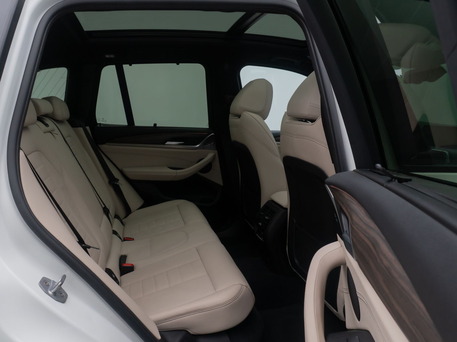 Fahrzeugabbildung BMW X3 xD20d M Sport Kamera Panorama HUD DAB HiFi
