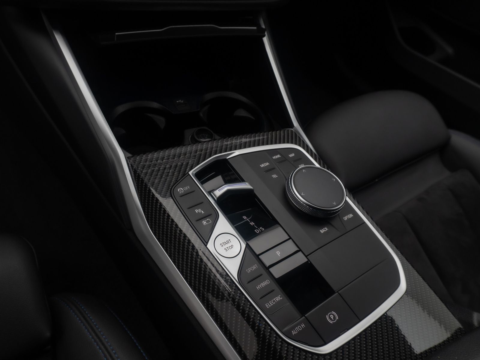 Fahrzeugabbildung BMW 330e xD MSport Kamera HUD DAB AHK Komfort 19Zoll