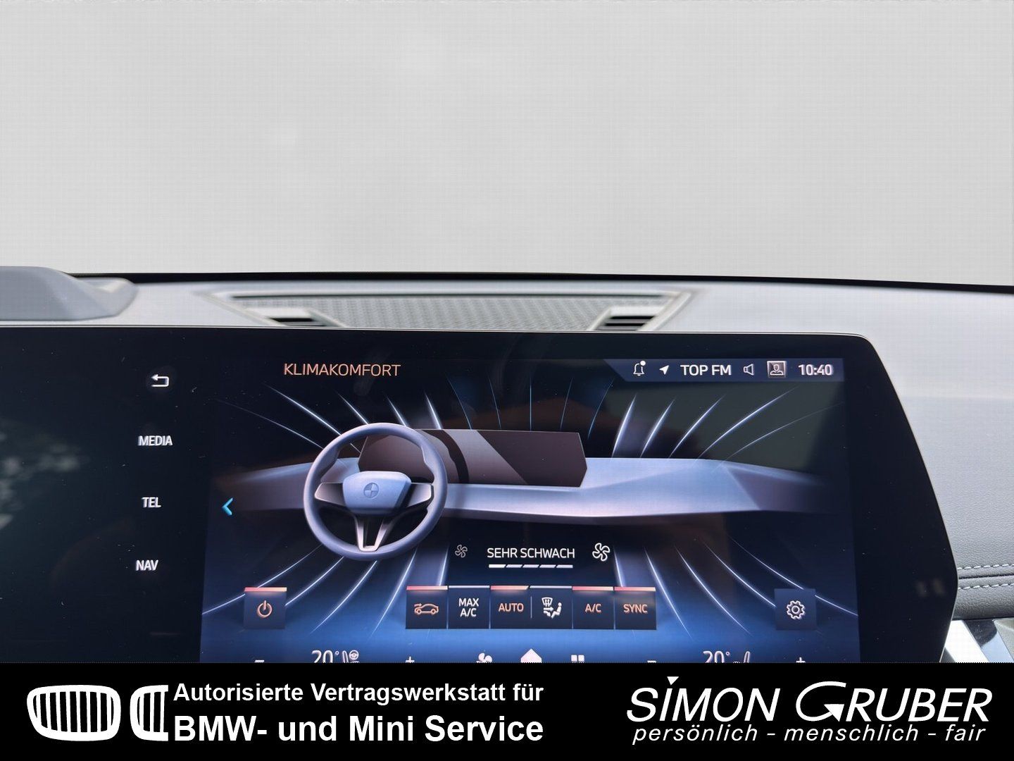 Fahrzeugabbildung BMW X1 xDrive23i M Sport Pro Pano HUD H&K Leder AHK