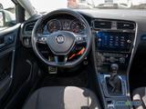 Volkswagen Golf Variant SOUND Comfortline 1,0 TSI 8 LED/SHZ - Volkswagen Golf mit Benzin-Antrieb: Kombi, 1.8