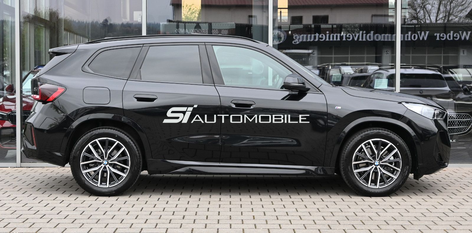 Fahrzeugabbildung BMW X1 xDr.23d M SPORT °ACC°AHK°HARMAN°HUD°MEMO°PANO