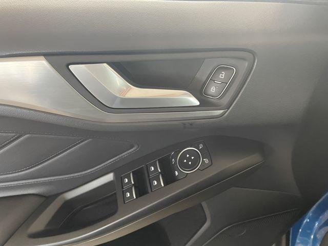 Ford Focus Titanium 1.0 NAVI+KAMERA+SPURHALTE+LED, миниатюра 18