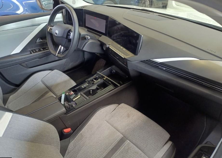 Fahrzeugabbildung Opel Astra L Lim. 1.2T ELEGANCE NAVI/LED/VIRTU./SPORT