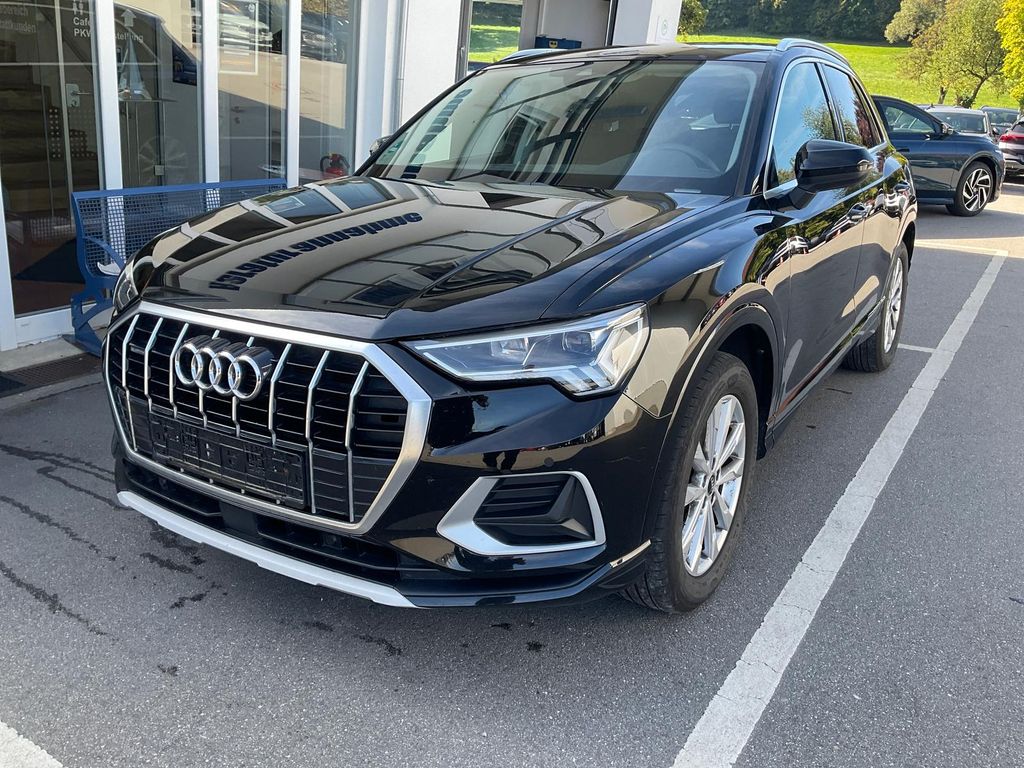 Image of Audi Q3