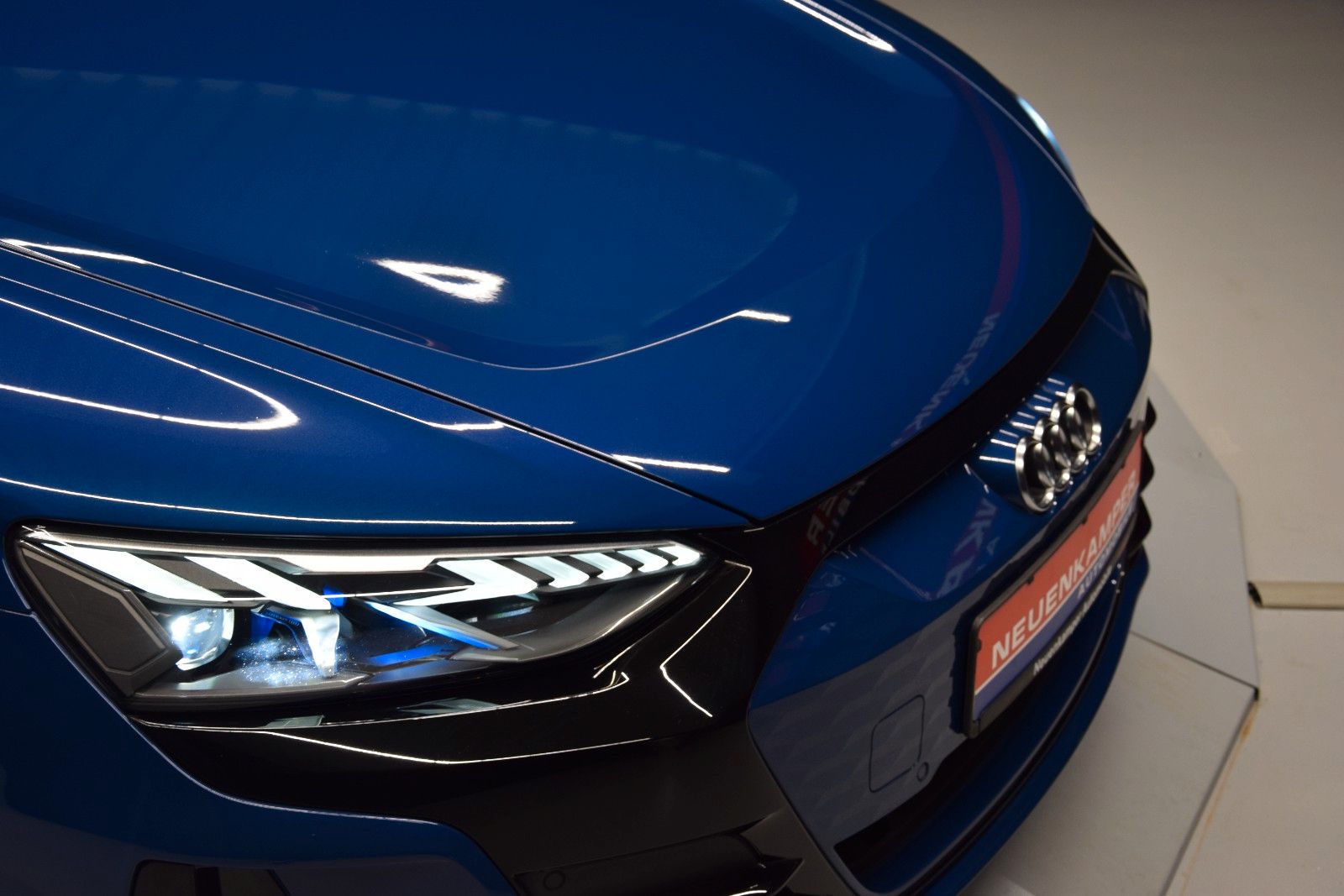 Fahrzeugabbildung Audi e-tron GT quattro Leder Panorama ACC HeadUp B&O